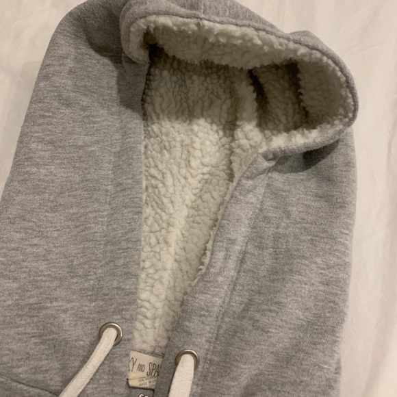 gray zip up hoodie - Picture 2 of 7